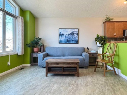 248 Aberdeen Road West, Lethbridge, AB - Indoor