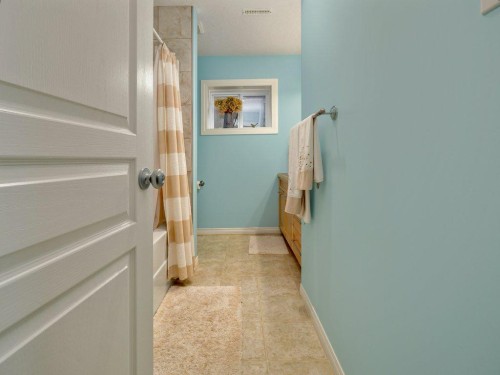 22 Riverstone Boulevard West, Lethbridge, AB - Indoor Photo Showing Other Room