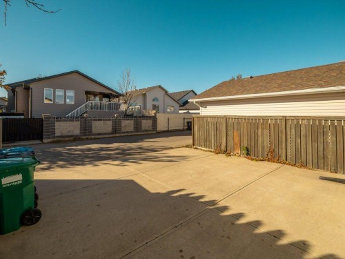 22 Riverstone Boulevard West, Lethbridge, AB - Outdoor