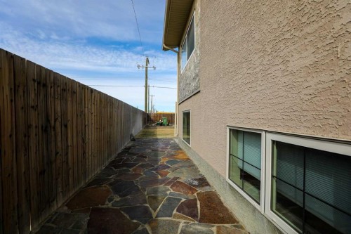 5103 62 Avenue, Taber, AB - Outdoor