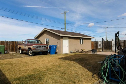 5103 62 Avenue, Taber, AB - Outdoor