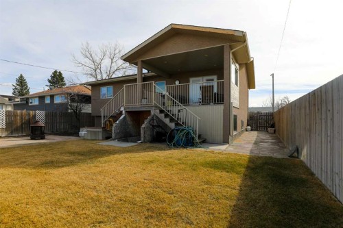 5103 62 Avenue, Taber, AB - Outdoor With Exterior