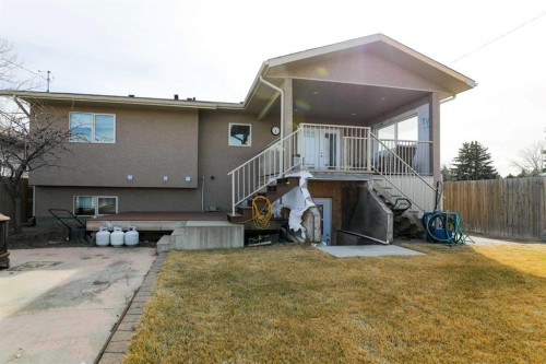 5103 62 Avenue, Taber, AB - Outdoor With Exterior
