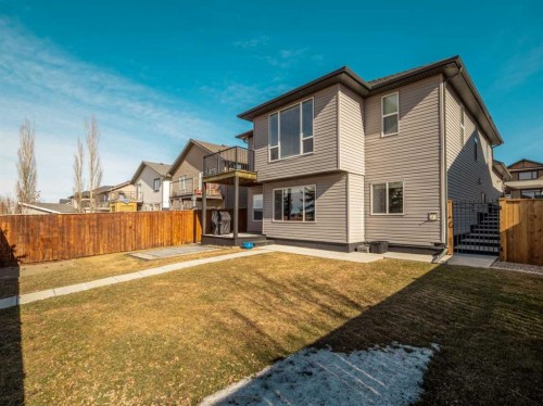 514 Mary Cameron Crescent North, Lethbridge, AB - Outdoor