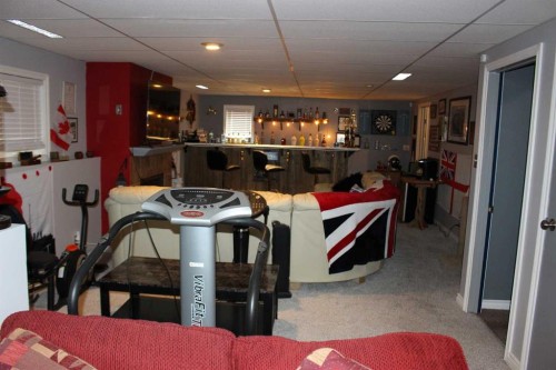 609 Maple Place, Picture Butte, AB - Indoor