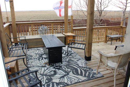 609 Maple Place, Picture Butte, AB - Outdoor With Deck Patio Veranda With Exterior