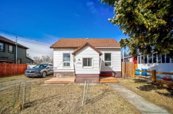 1052 Bev McLachlin Drive Pincher Creek, AB T0K 1W0