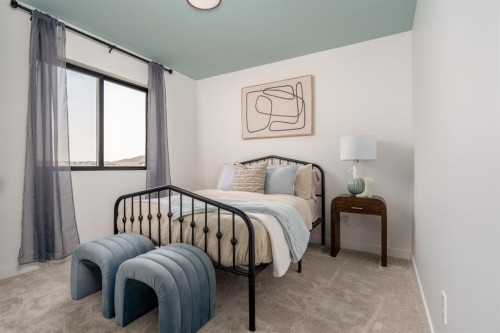 706 Violet Place West, Lethbridge, AB - Indoor Photo Showing Bedroom