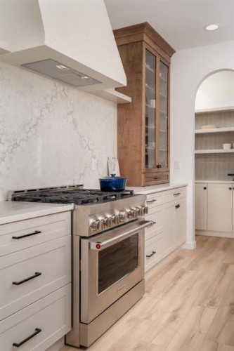 706 Violet Place West, Lethbridge, AB - Indoor Photo Showing Kitchen