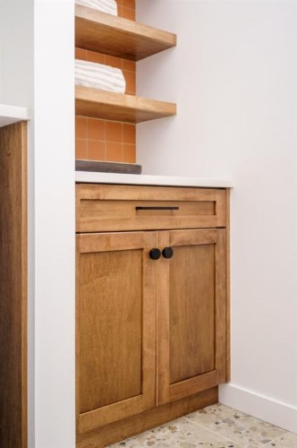 706 Violet Place West, Lethbridge, AB - Indoor Photo Showing Other Room