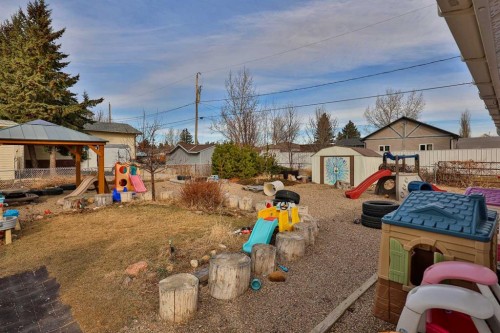 405 5 Avenue, Warner, AB - Outdoor