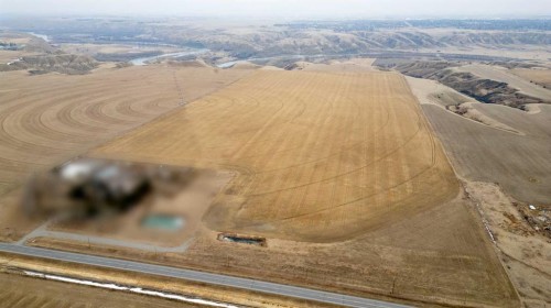 4;22;9;14; Sw,Se, Rural Lethbridge County, AB 