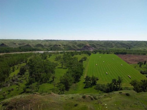4;22;9;14; Sw,Se, Rural Lethbridge County, AB 