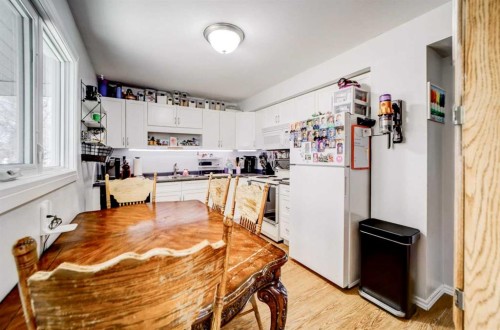 237 Lafayette Boulevard West, Lethbridge, AB - Indoor