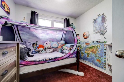 237 Lafayette Boulevard West, Lethbridge, AB - Indoor