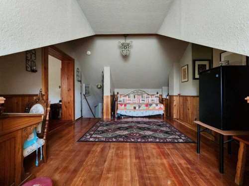4221 6 Highway, Twin Butte, AB 