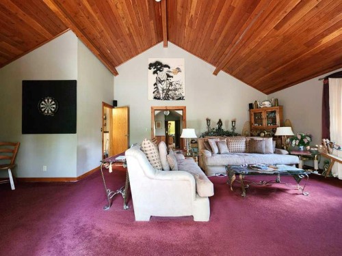 4221 6 Highway, Twin Butte, AB 
