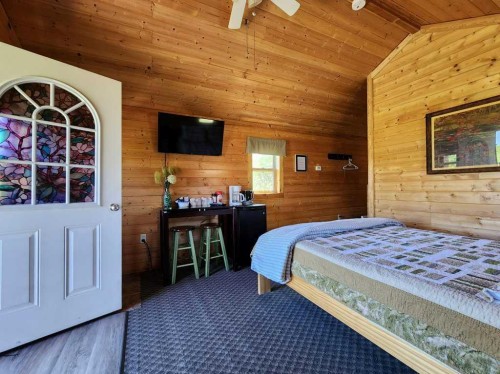 4221 6 Highway, Twin Butte, AB 