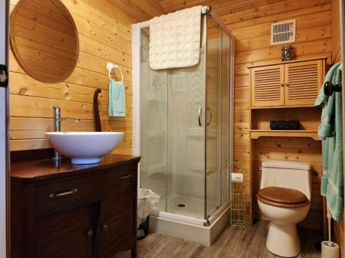 4221 6 Highway, Twin Butte, AB 