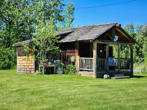 4221 6 Highway, Twin Butte, AB 