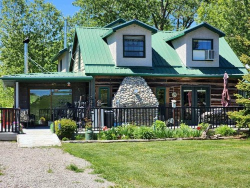 4221 6 Highway, Twin Butte, AB 