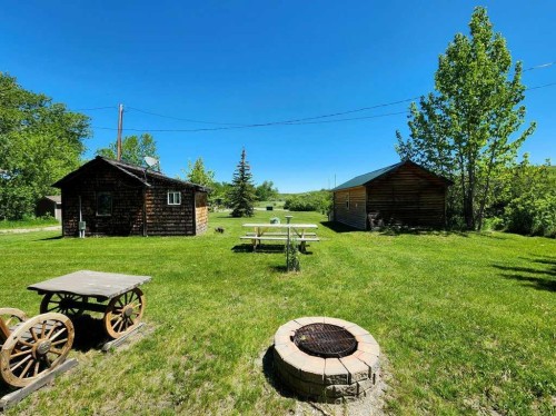 4221 6 Highway, Twin Butte, AB 