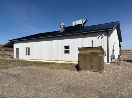 50 N Main Street, Hill Spring, AB 