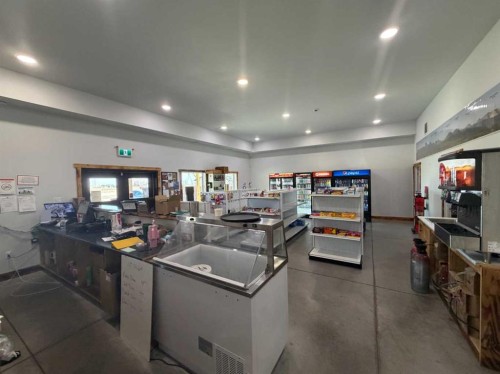 50 N Main Street, Hill Spring, AB 