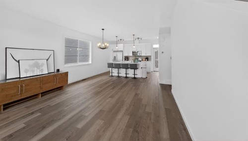 302 Uplands Boulevard North, Lethbridge, AB - Indoor Photo Showing Other Room