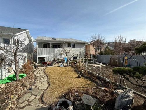 128 Heritage Boulevard West, Lethbridge, AB - Outdoor