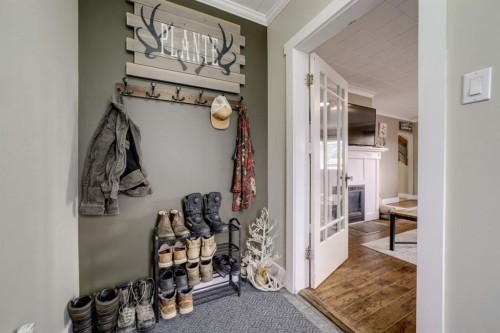 8301 18 Avenue, Coleman, AB - Indoor Photo Showing Other Room