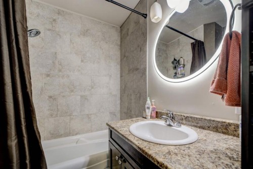 8301 18 Avenue, Coleman, AB - Indoor Photo Showing Bathroom