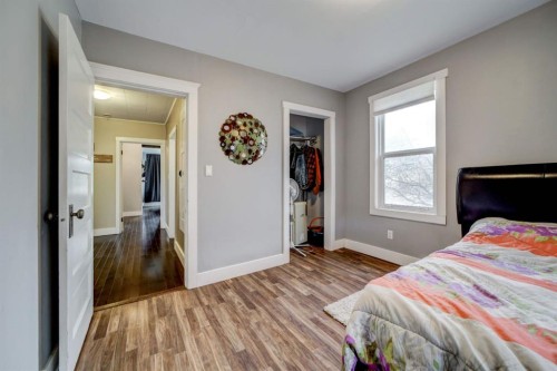 8301 18 Avenue, Coleman, AB - Indoor Photo Showing Bedroom