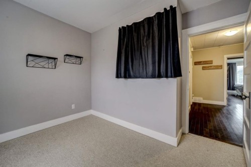 8301 18 Avenue, Coleman, AB - Indoor Photo Showing Other Room