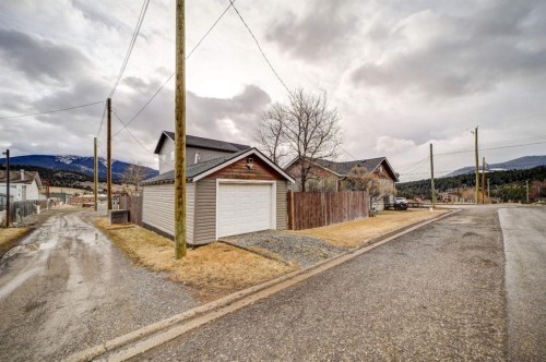 8301 18 Avenue, Coleman, AB - Outdoor