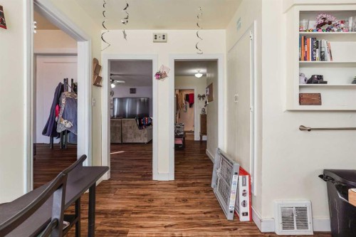 305 2 Avenue West, Cardston, AB - Indoor Photo Showing Other Room