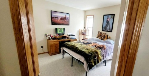 72 Owens Close, Red Deer, AB - Indoor Photo Showing Bedroom