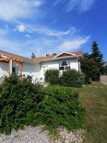 72 Owens Close, Red Deer, AB - Outdoor