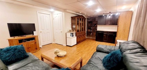 72 Owens Close, Red Deer, AB - Indoor