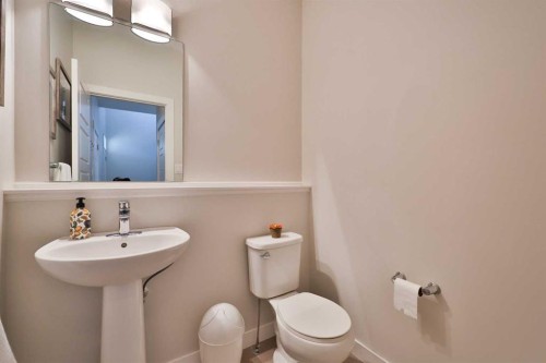 283 Northlander Bend West, Lethbridge, AB - Indoor Photo Showing Bathroom
