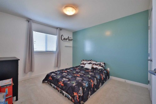 283 Northlander Bend West, Lethbridge, AB - Indoor Photo Showing Bedroom