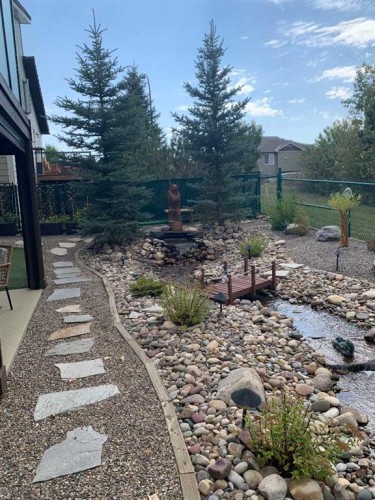 605 Sunridge Crescent West, Lethbridge, AB - Outdoor