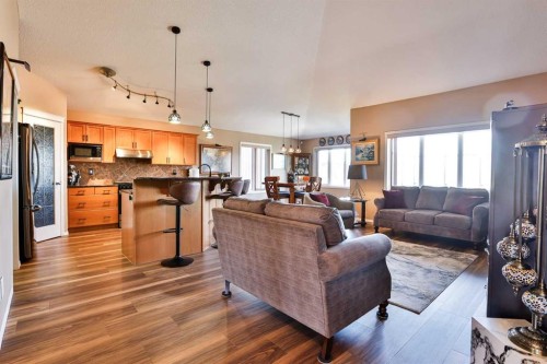 605 Sunridge Crescent West, Lethbridge, AB - Indoor