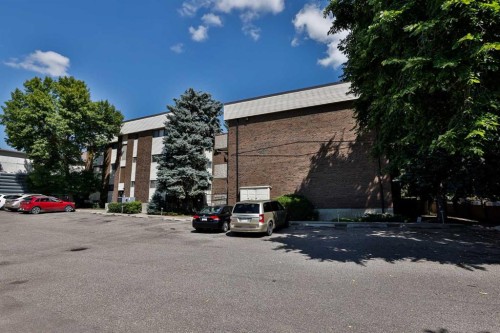 201-2207 8 Avenue SOUTH Lethbridge, AB T1J 4G1