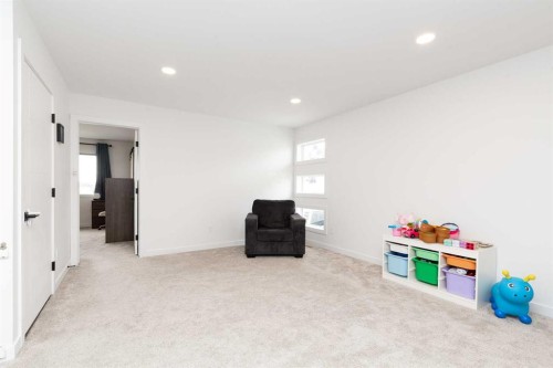 1180 Coalbrook Place West, Lethbridge, AB - Indoor