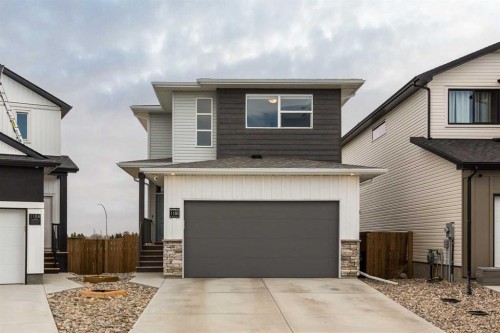 1180 Coalbrook Place WEST Lethbridge, AB T1J 5W7