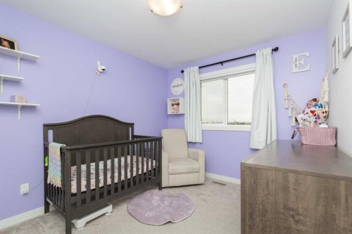 1180 Coalbrook Place West, Lethbridge, AB - Indoor Photo Showing Bedroom