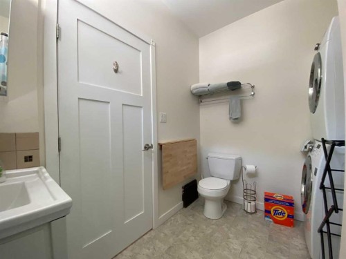 20601 25 Avenue, Bellevue, AB - Indoor Photo Showing Other Room