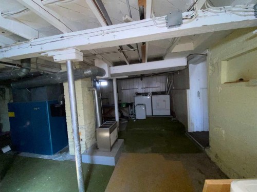 20601 25 Avenue, Bellevue, AB - Indoor
