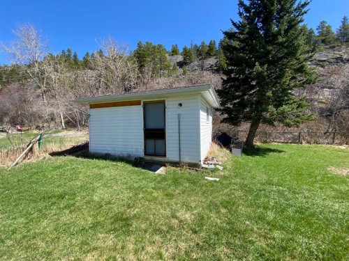 20601 25 Avenue, Bellevue, AB - Outdoor